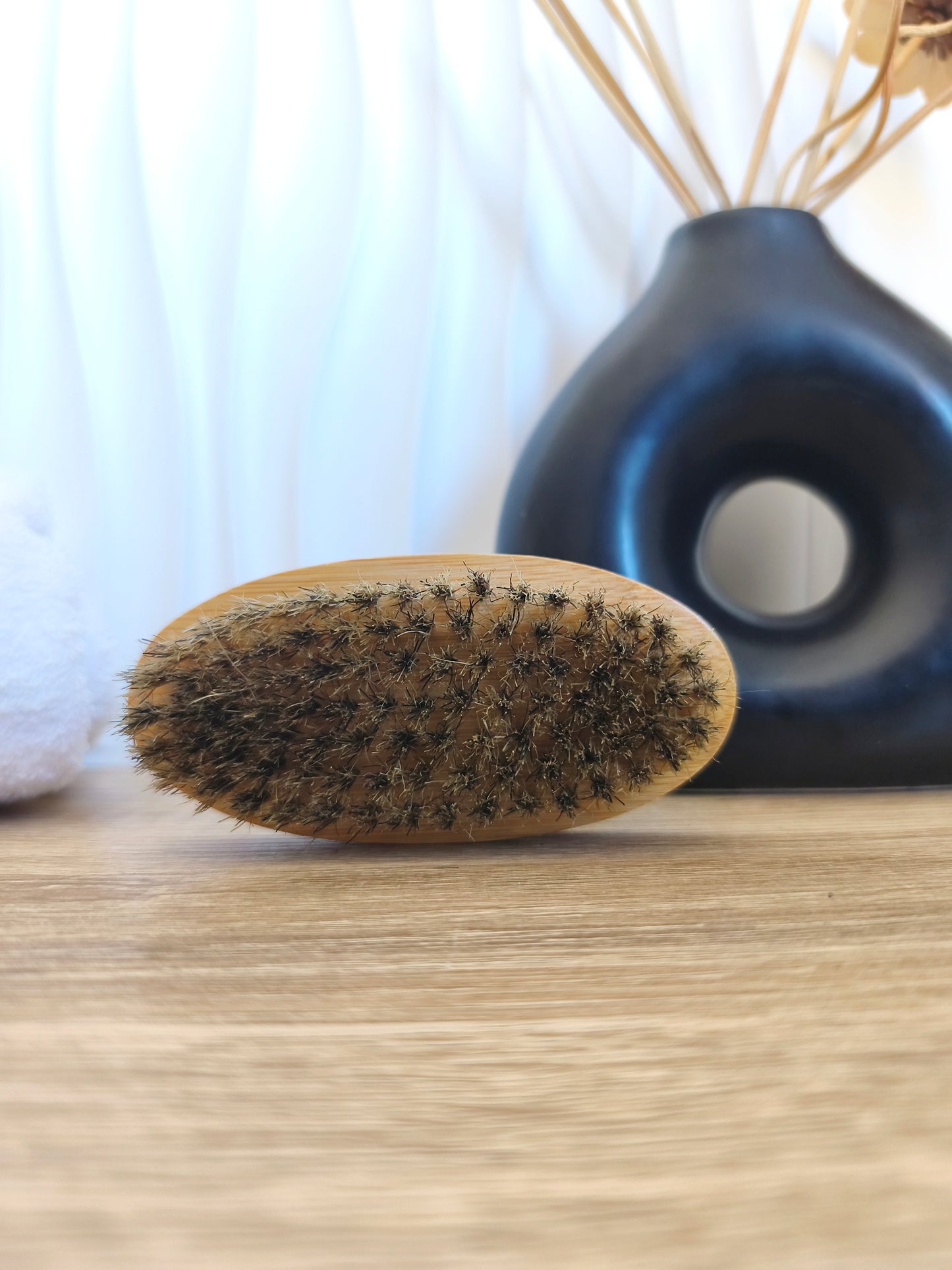 Brosse à barbe ovale